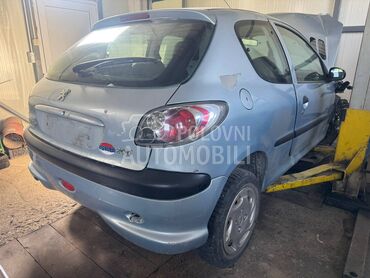 Peugeot 206 1.4 b -  kompletan auto u delovima
