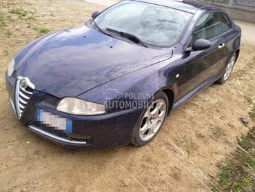 Alfa Romeo GT -  kompletan auto u delovima