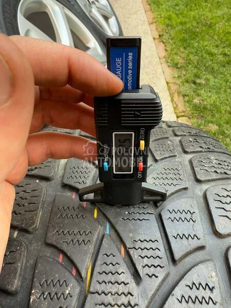 Dunlop 255/45 R20 Zimska