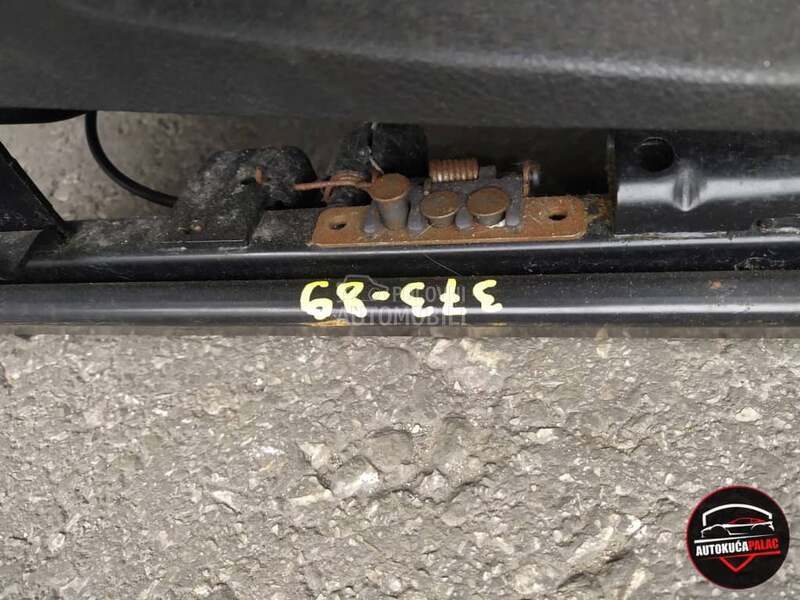 UNUTRAŠNJOST 373-89