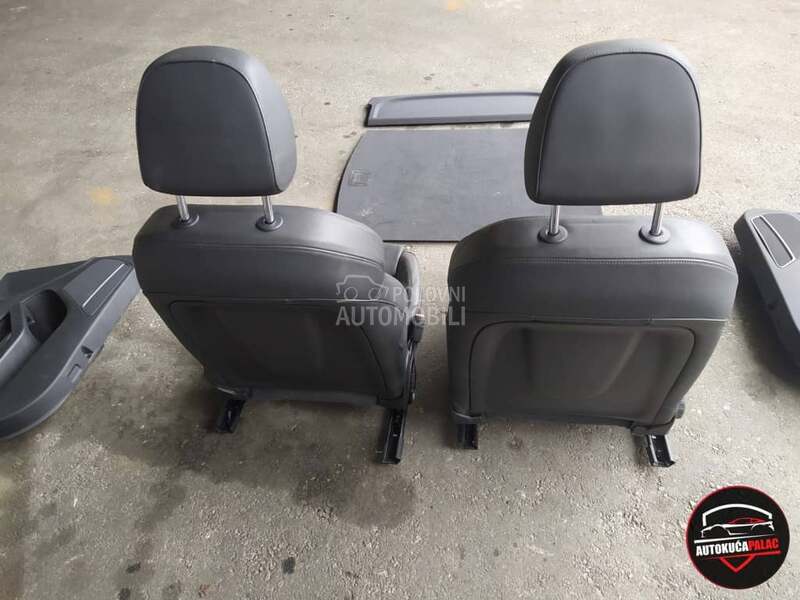 UNUTRAŠNJOST 373-89