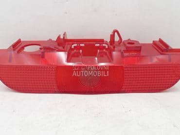 Treće stop svetlo za Mazda 2 od 2002. do 2007. god.