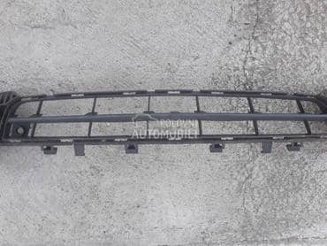 Srednja resetka pr. Branika za Opel Insignia od 2009. do 2013. god.