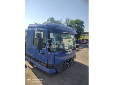 Mercedes mp1 kabina za kipere