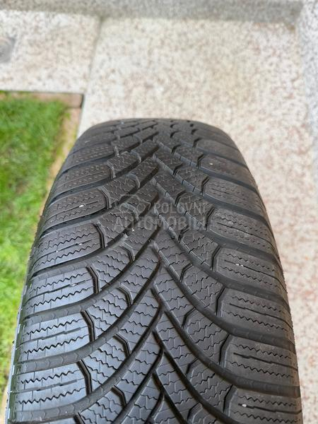 Bridgestone 215/65 R17 Zimska