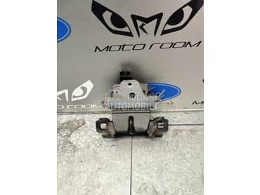 brava gepeka za Ford Kuga od 2008. do 2013. god.