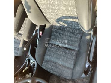 Sedista za Peugeot 307