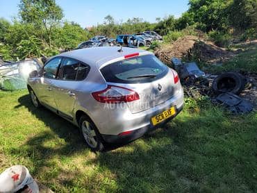 reno megan 3 gepek vrata za Renault Megane od 2009. do 2015. god.