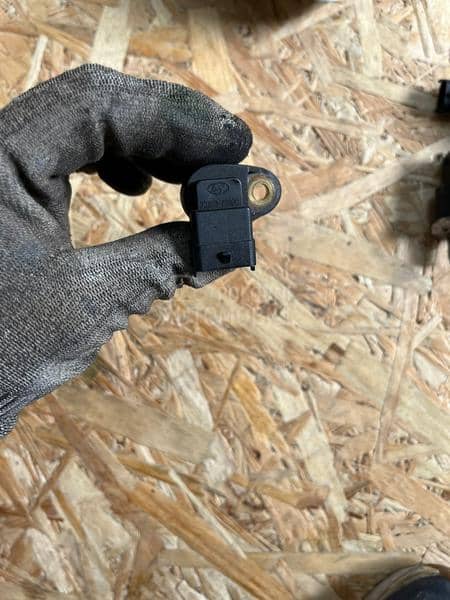 Senzor bregaste crdi