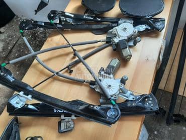 prednji desni elektro podizač za Ford Focus od 1998. do 2005. god.