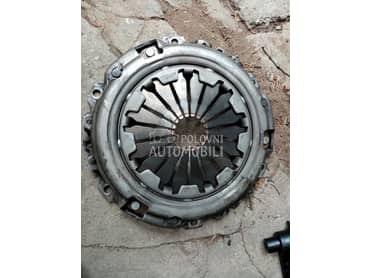 korpa i lamela 1.6benzin za Citroen Xsara Picasso od 2000. do 2004. god.