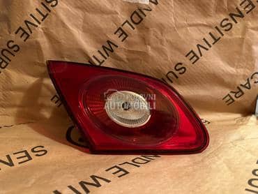 Stop svetlo za Volkswagen Passat CC od 2008. do 2012. god.