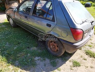 Ford Fiesta 1.4 1994. god. -  kompletan auto u delovima