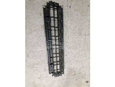 Resetka branika za Volkswagen Golf 8