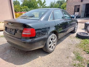 kompletan auto u delovima za Audi A4