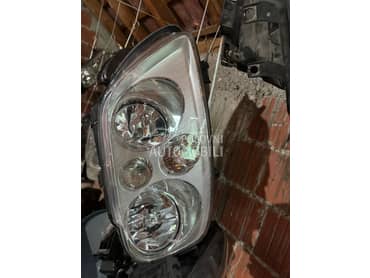 Farovi prednji za Volkswagen Touran od 2004. do 2006. god.