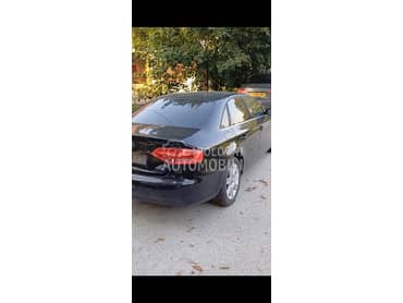 Audi A4 A4 B8 2010. god. -  kompletan auto u delovima