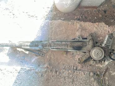 Podizac stakla prednji levi za Suzuki Swift od 1997. do 2001. god.