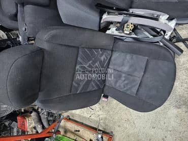 Sedišta za Peugeot 607