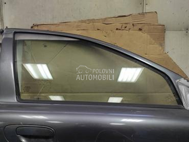 Staklo prednjih desnih vrata za Volvo S60, V70 za 2005. god.