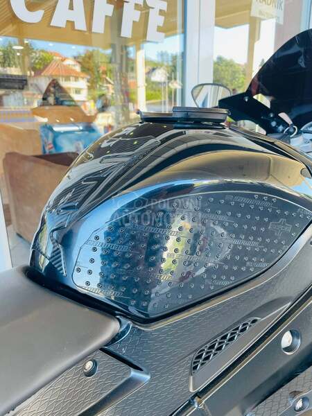 BMW S1000RR