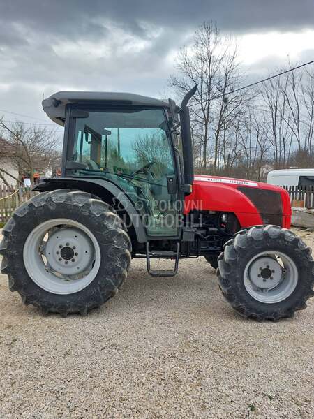 Massey Ferguson 2440ST