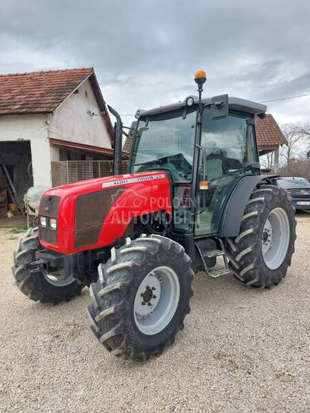 Massey Ferguson 2440ST