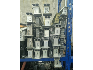 zadnji nosač branika za Peugeot 208, 308, 2008 ... od 2016. do 2021. god.