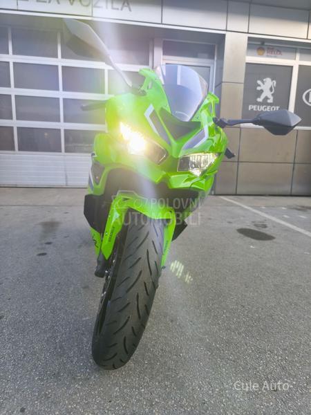Kawasaki Ninja ZX-4RR
