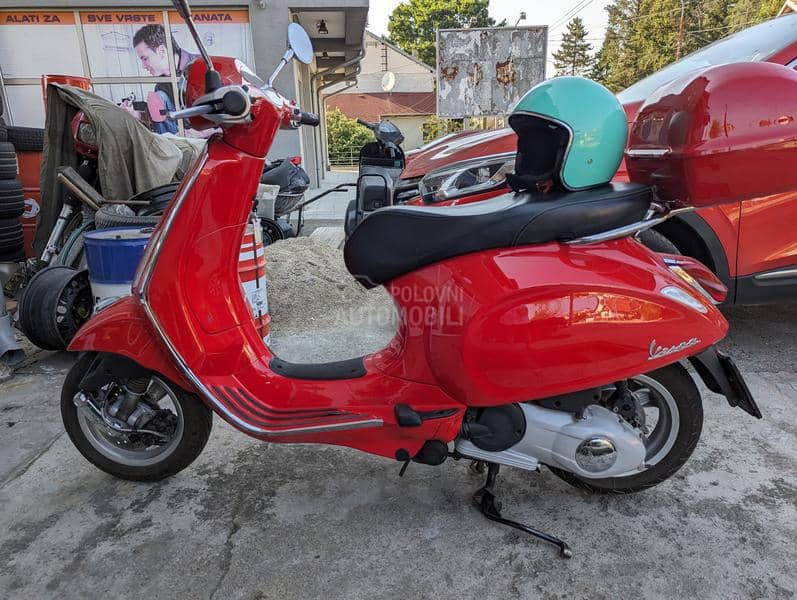 Vespa Primavera 125