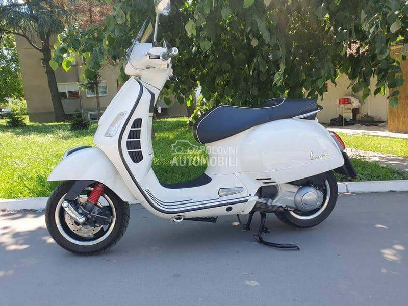 Vespa GTS 300 ie