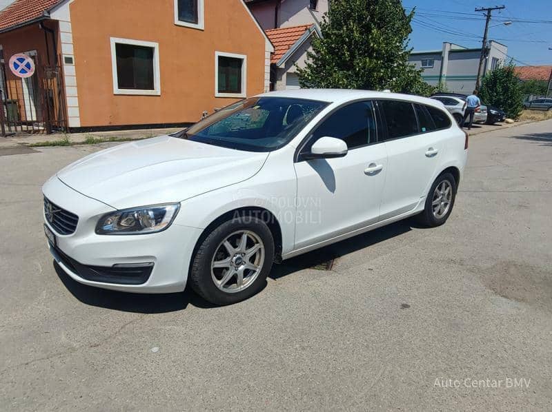 Volvo V60 