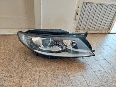 Desni Xenon Far za Volkswagen Passat CC