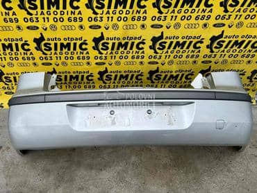 Branik zadnji sivi (hečbek) za Renault Laguna od 2000. do 2007. god.