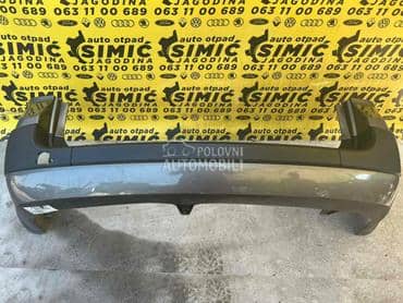 Branik zadnji sivi NV603 karavan za Renault Megane od 2002. do 2008. god.