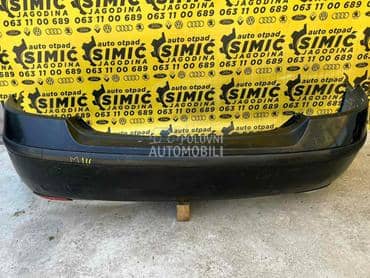 Branik zadnji crni (limuzina) za Ford Mondeo od 2000. do 2007. god.