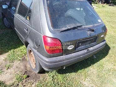 stop lampe za Ford Fiesta od 1992. do 1995. god.