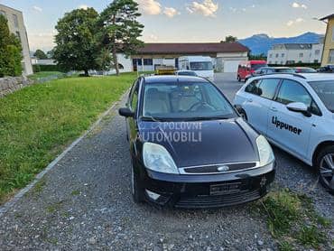 maska za Ford Fiesta od 2002. do 2012. god.