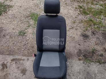 sedište prednje levo 5vrata za Ford Fiesta od 2008. do 2013. god.