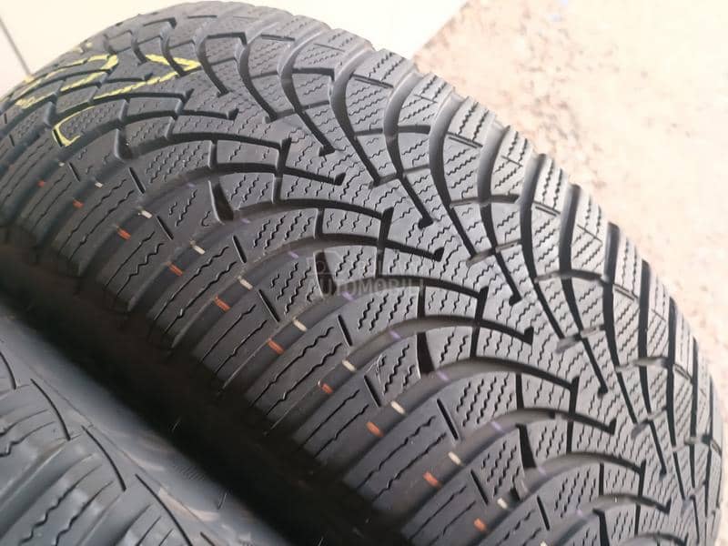 Goodyear 205/60 R16 Zimska