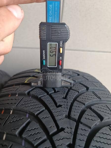 Goodyear 205/60 R16 Zimska