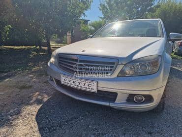 Mercedes Benz C Klasa om651 2010. god. -  kompletan auto u delovima