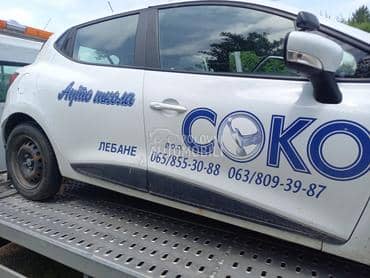 Renault Clio 2015. god. -  kompletan auto u delovima