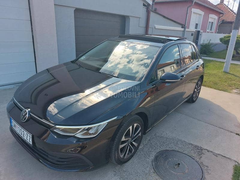Volkswagen Golf 8 united