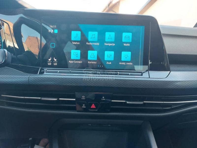 Volkswagen Golf 8 united