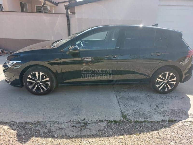 Volkswagen Golf 8 united