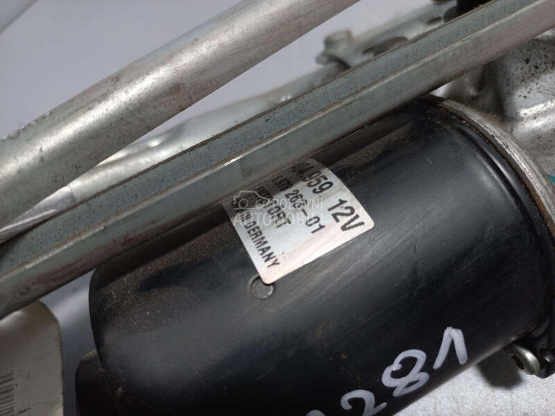 MOTORIC PREDNJEG BRISACA