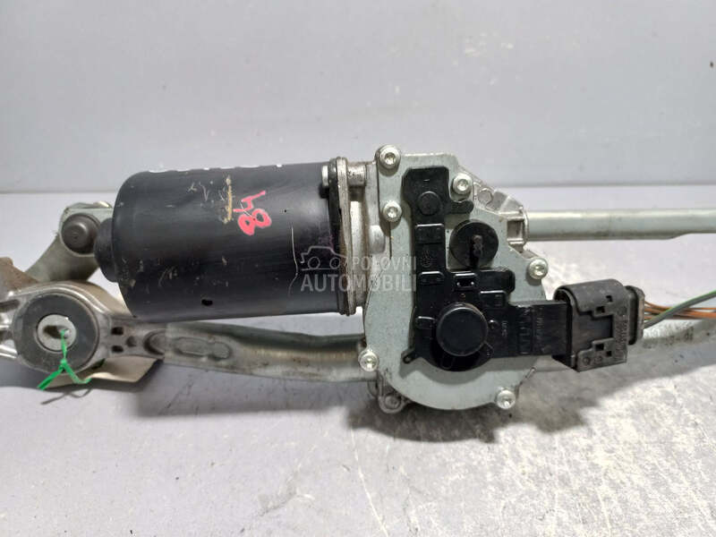 MOTORIC PREDNJEG BRISACA