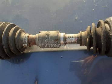 Toyota Avensis -  kompletan auto u delovima