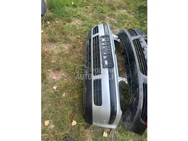 Branik prednji Siv za Volkswagen Golf 4 od 1998. do 2005. god.